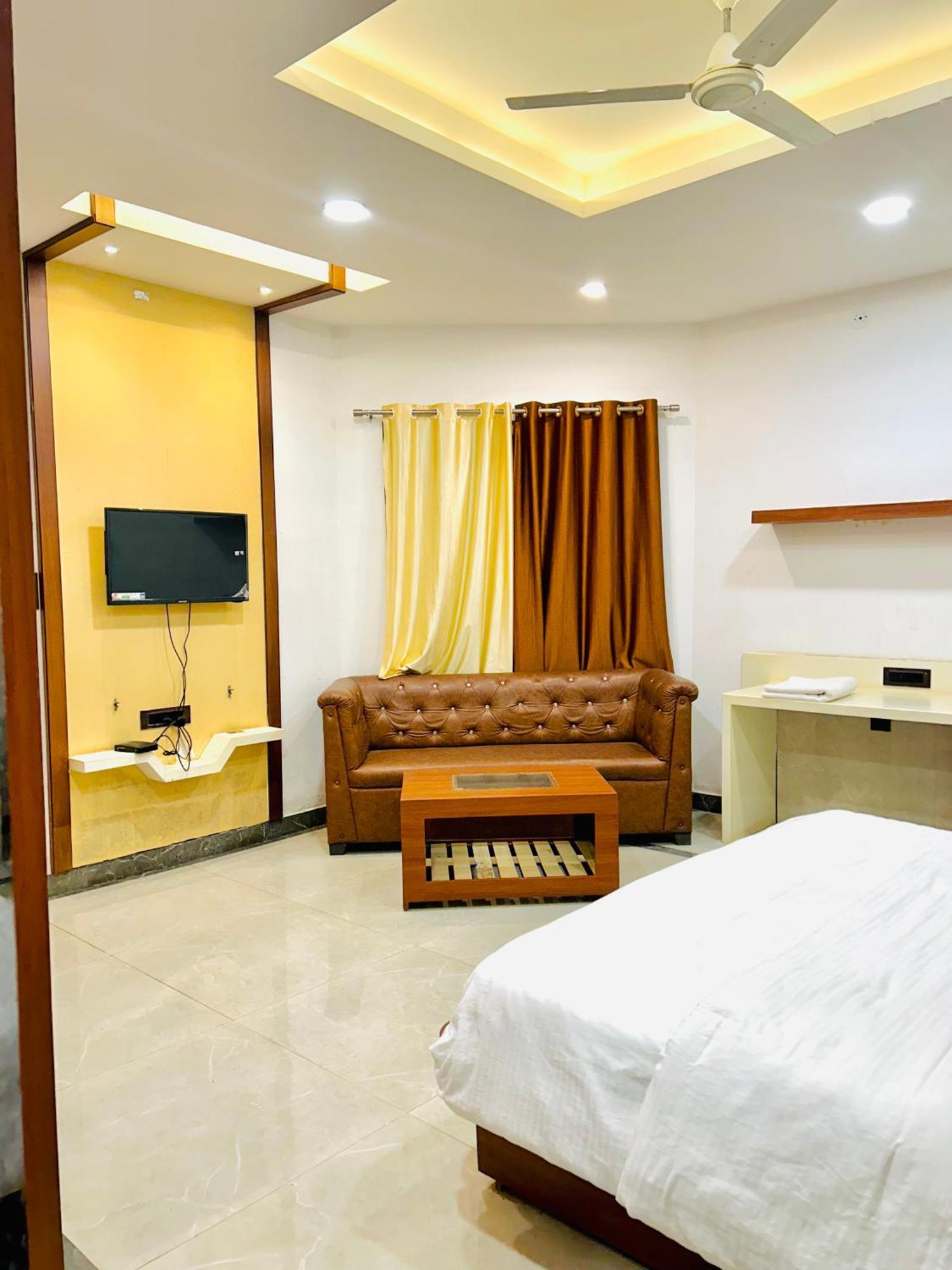 Krishnam Resort Jabalpur Εξωτερικό φωτογραφία